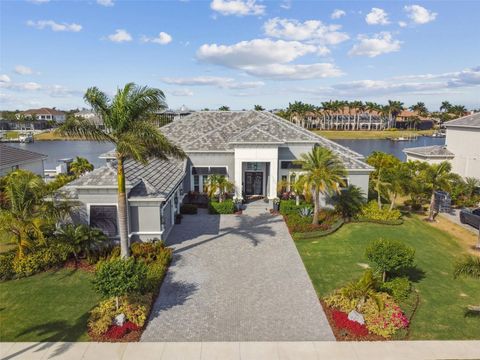 813 MANNS HARBOR DRIVE APOLLO BEACH FL 33572