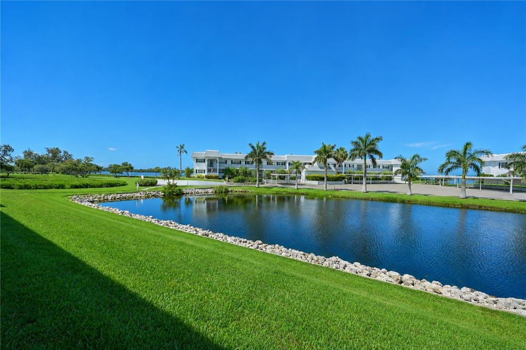 Photo of 4809 Independence Drive, Bradenton, FL 34210 (MLS # A4694682)
