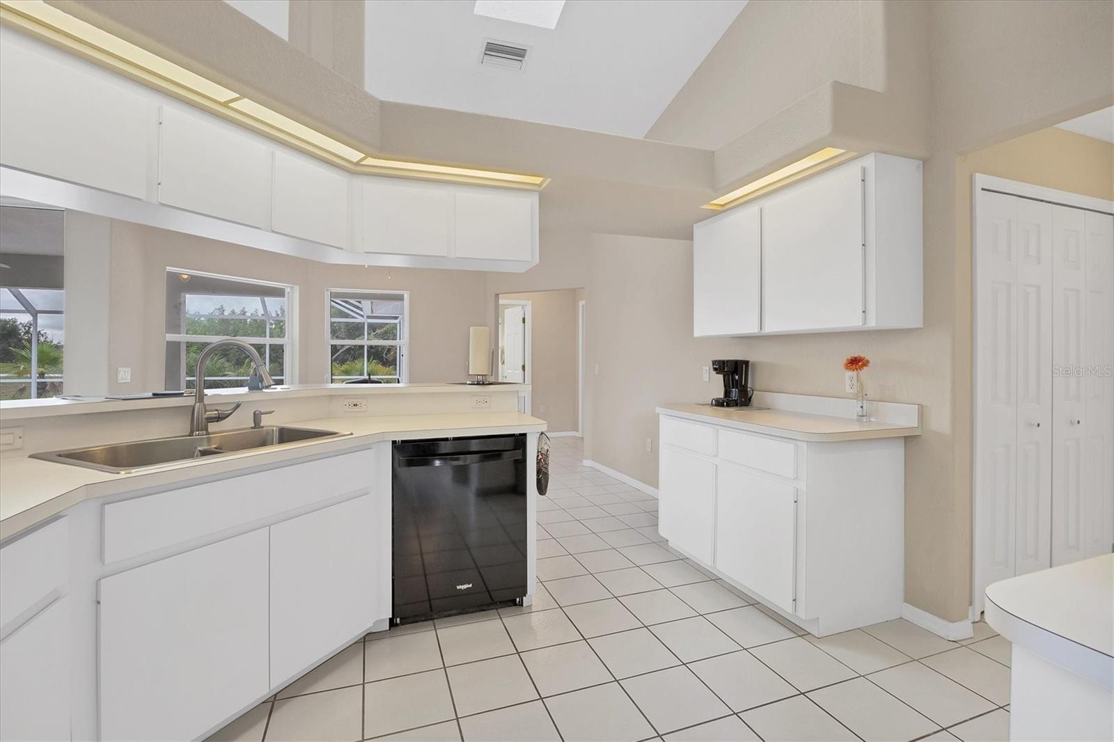 ROTONDA WEST LONG MEADOW - Residential