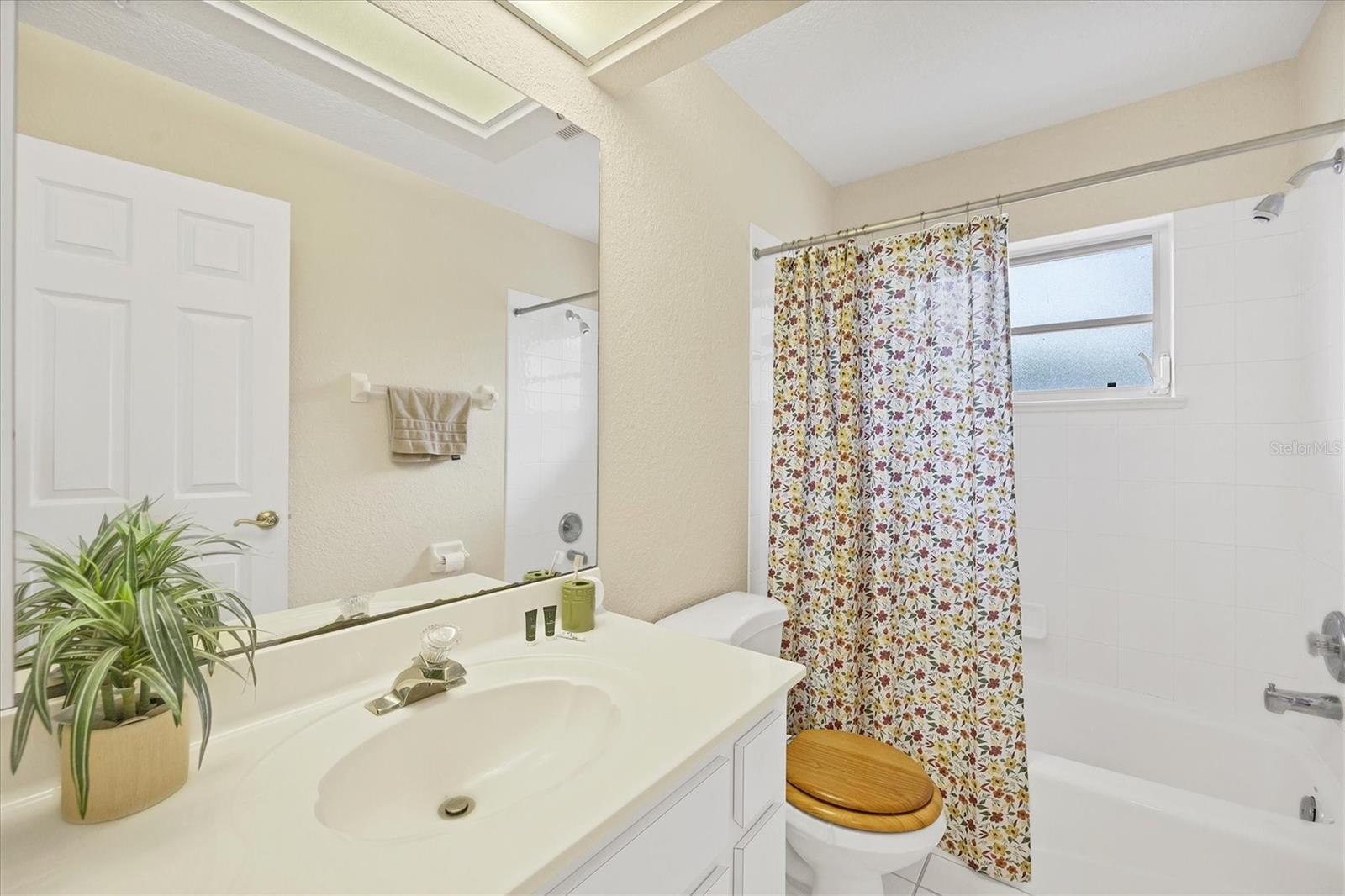 ROTONDA WEST LONG MEADOW - Residential