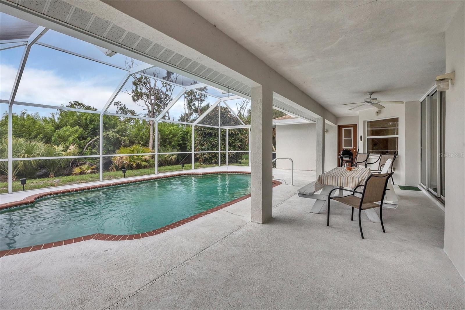 ROTONDA WEST LONG MEADOW - Residential