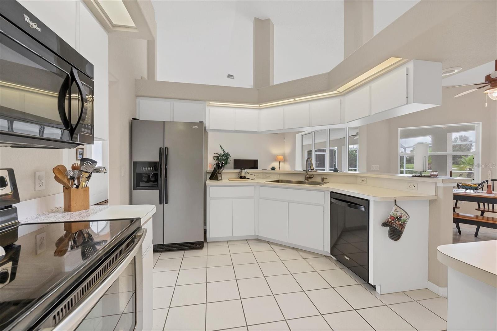 ROTONDA WEST LONG MEADOW - Residential