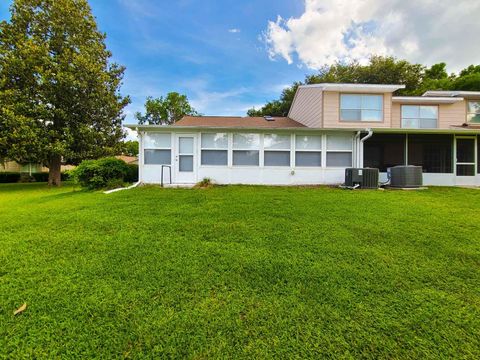 Tiny photo for 2321 SE 19th Circle, Ocala, FL 34471 (MLS # OM727549)