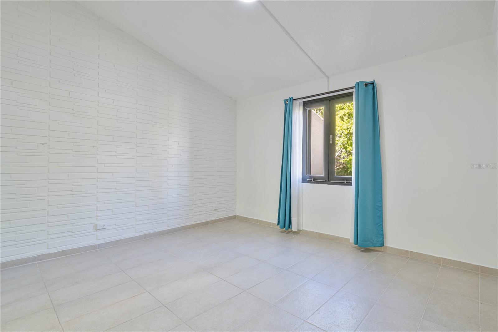 HARBOURSIDE - Residential