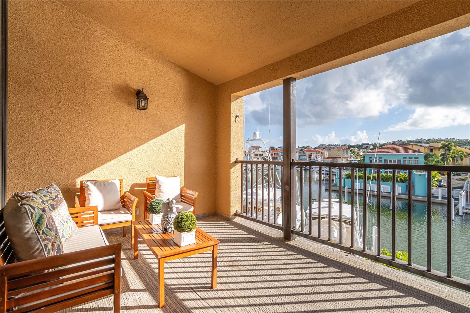 HARBOURSIDE - Residential