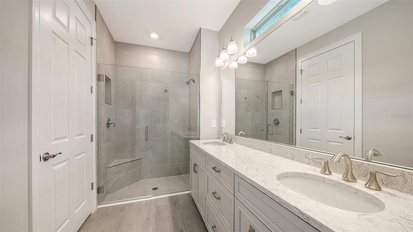 TOSCANA ISLES PH 6 UN 2 - Residential