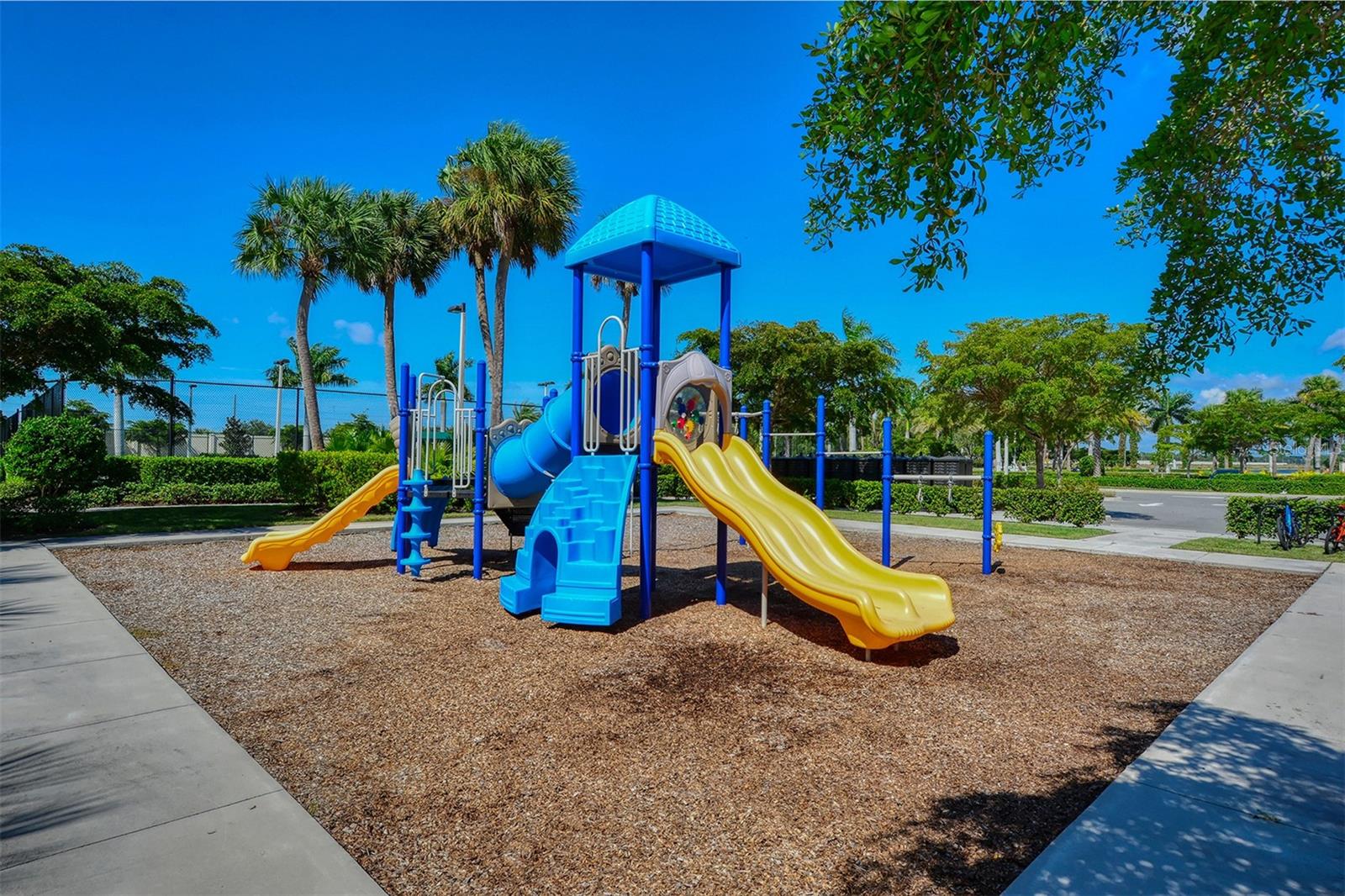 TOSCANA ISLES PH 6 UN 2 - Residential