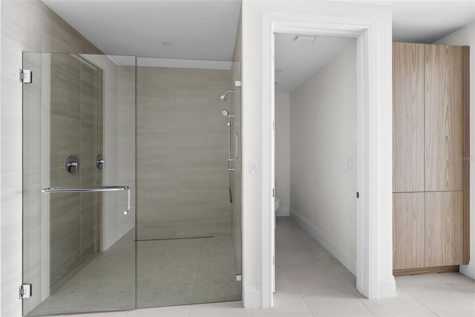 ALTURA BAYSHORE - Residential