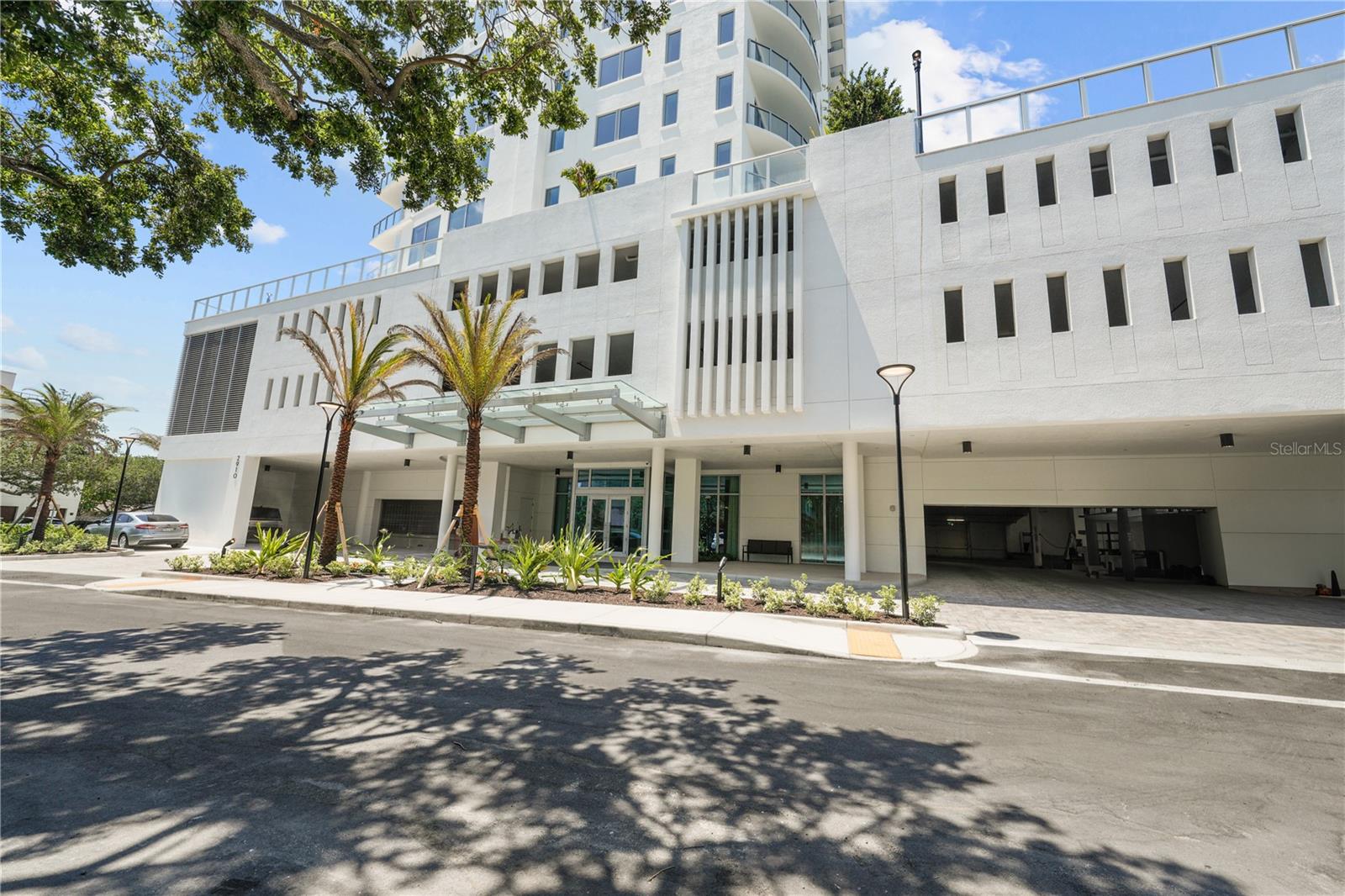 ALTURA BAYSHORE - Residential