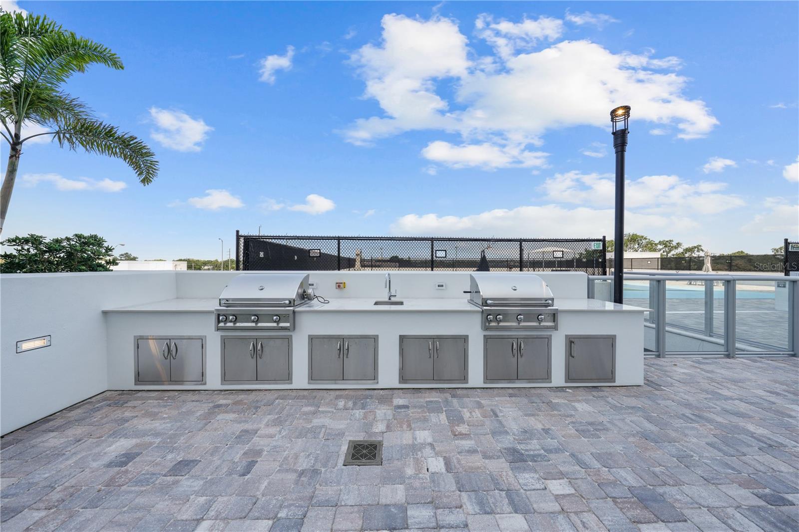 ALTURA BAYSHORE - Residential