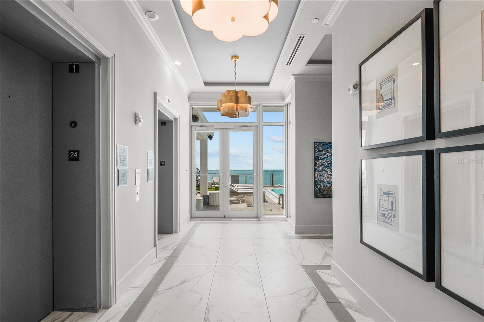 ALTURA BAYSHORE - Residential