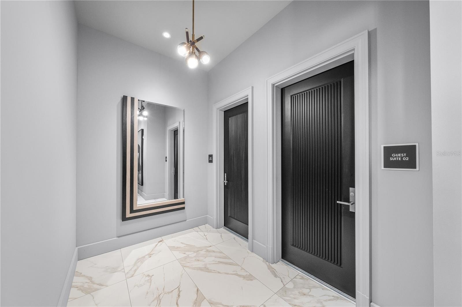 ALTURA BAYSHORE - Residential