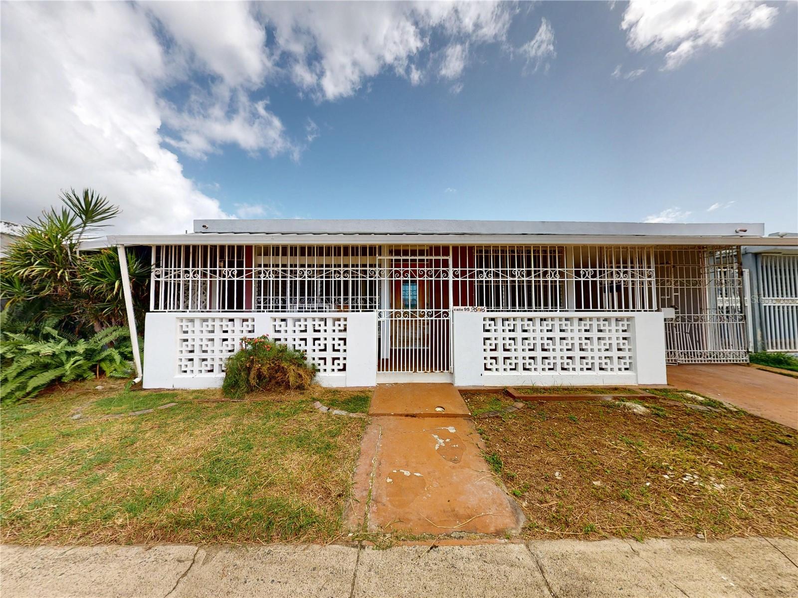 URB VILLA CAROLINA - Residential