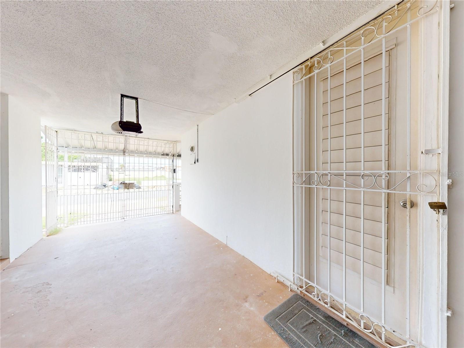 URB VILLA CAROLINA - Residential