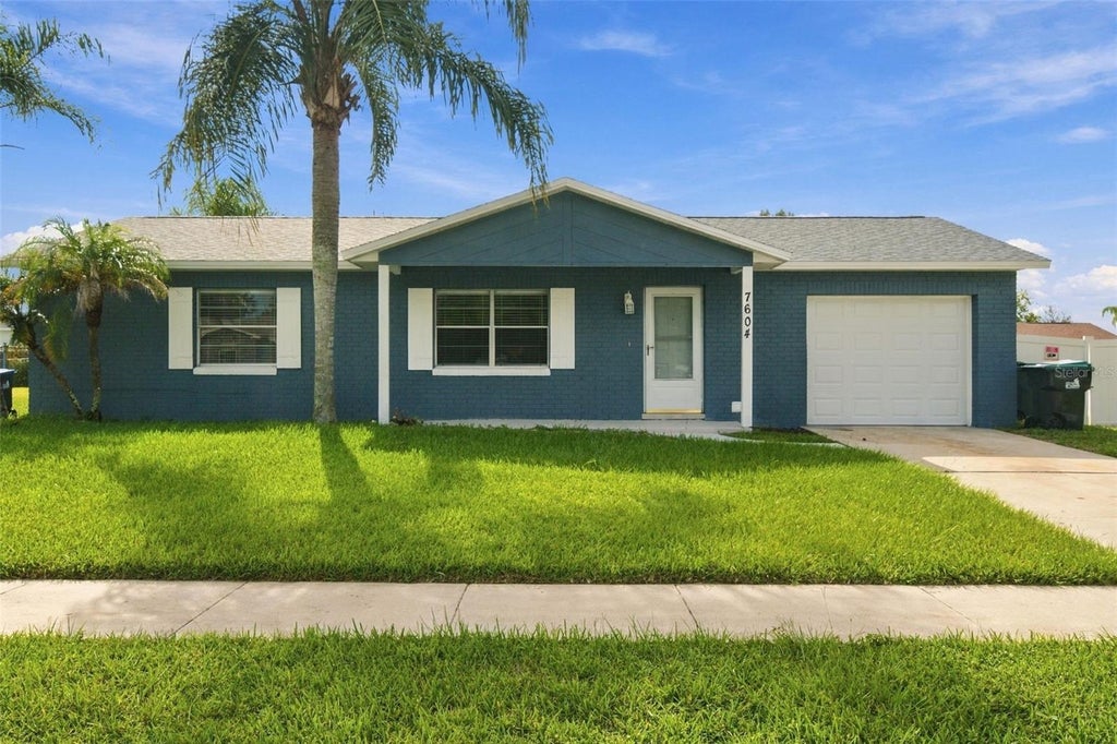 Photo of 7604 Autumn Pines Drive, Orlando, FL 32822 (MLS # O6442943)