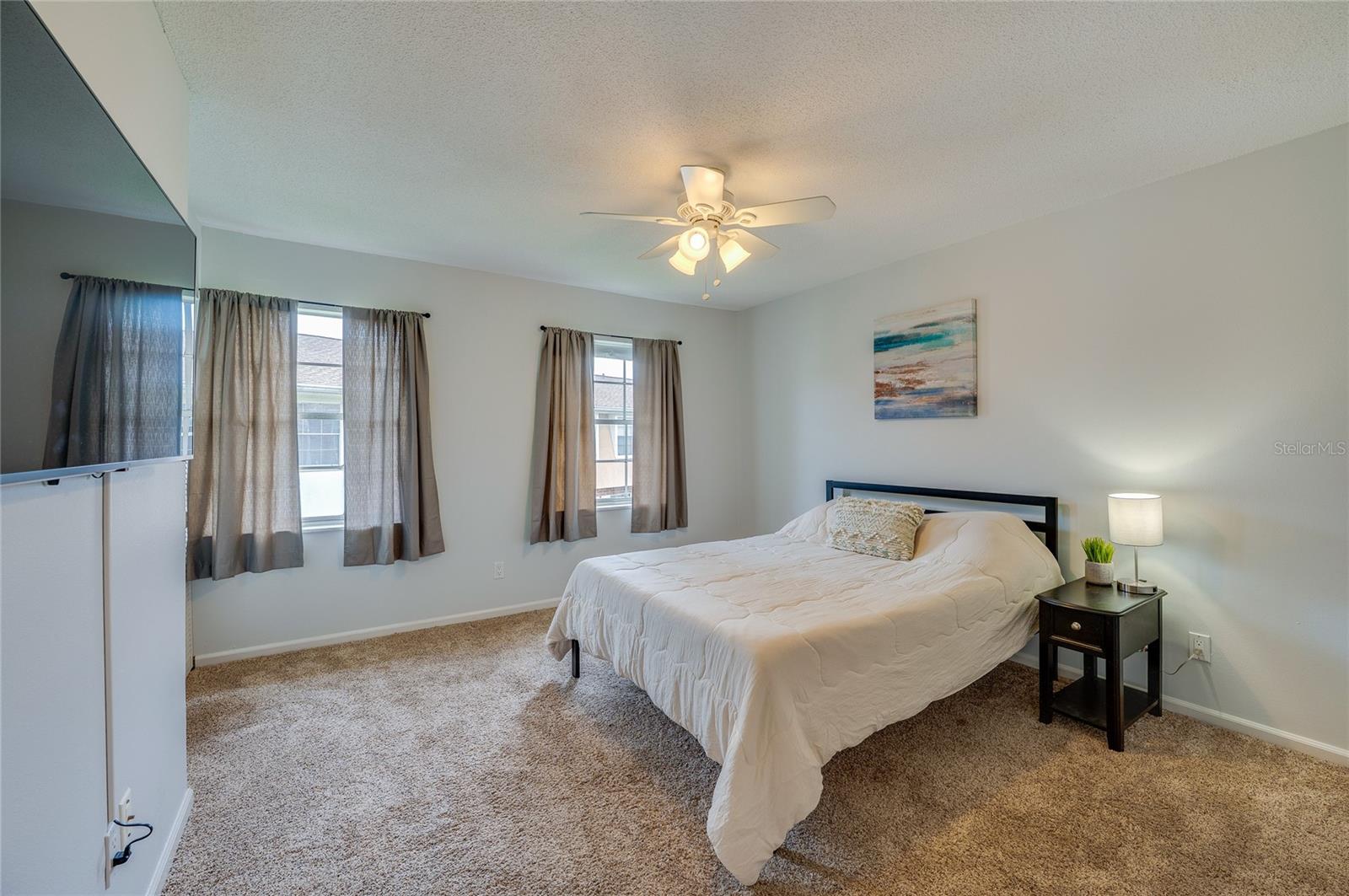 COLONIAL TWNHS CONDO APT PH 01 - Residential