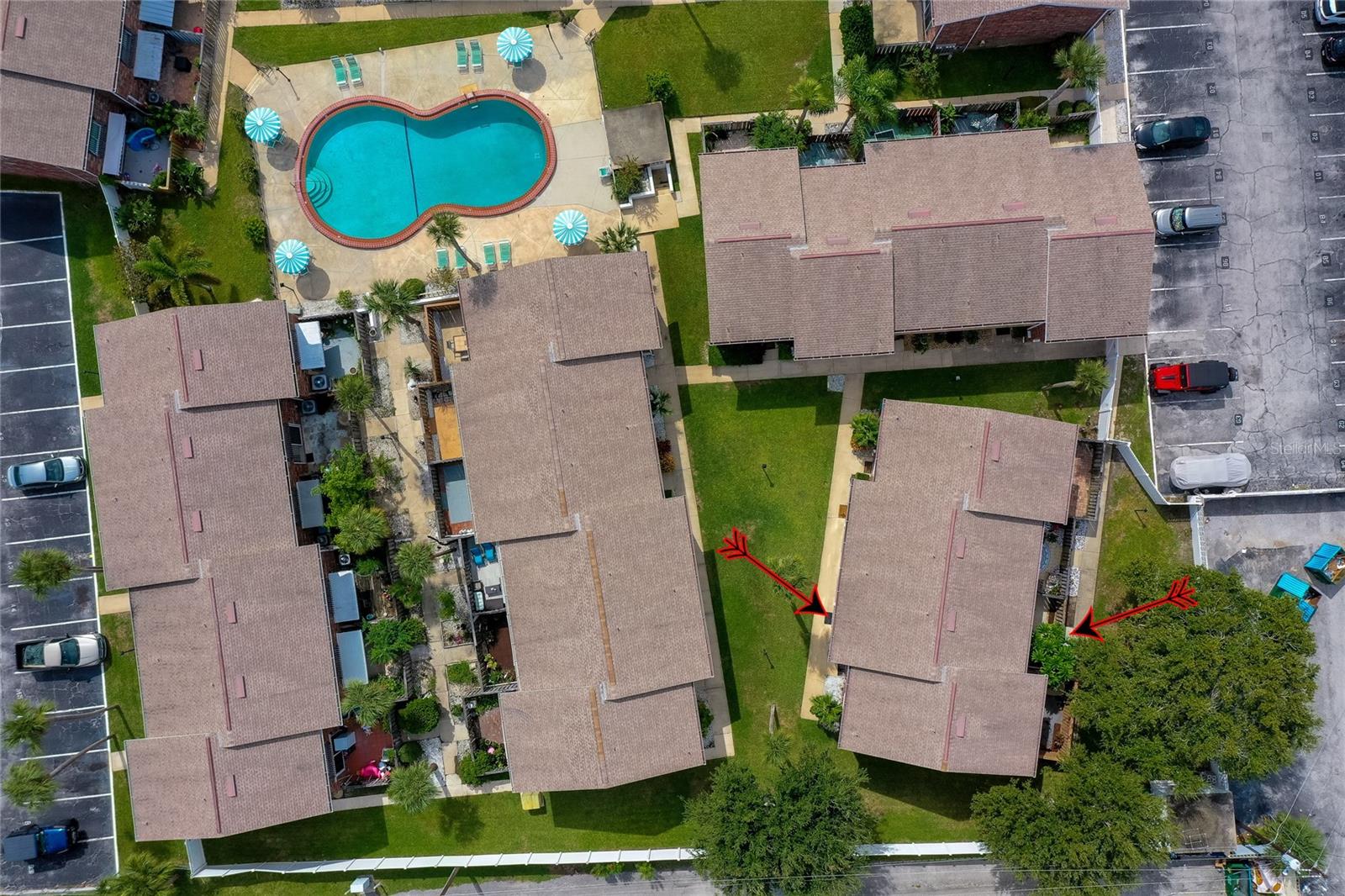 COLONIAL TWNHS CONDO APT PH 01 - Residential