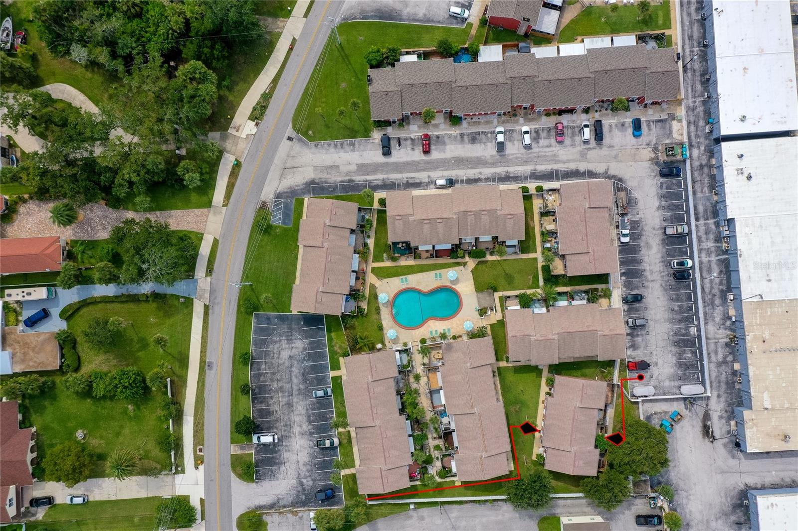 COLONIAL TWNHS CONDO APT PH 01 - Residential
