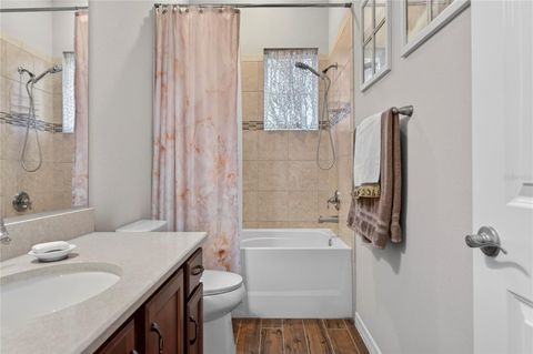 Tiny photo for 4221 NW 57th Avenue, Ocala, FL 34482 (MLS # V4947544)