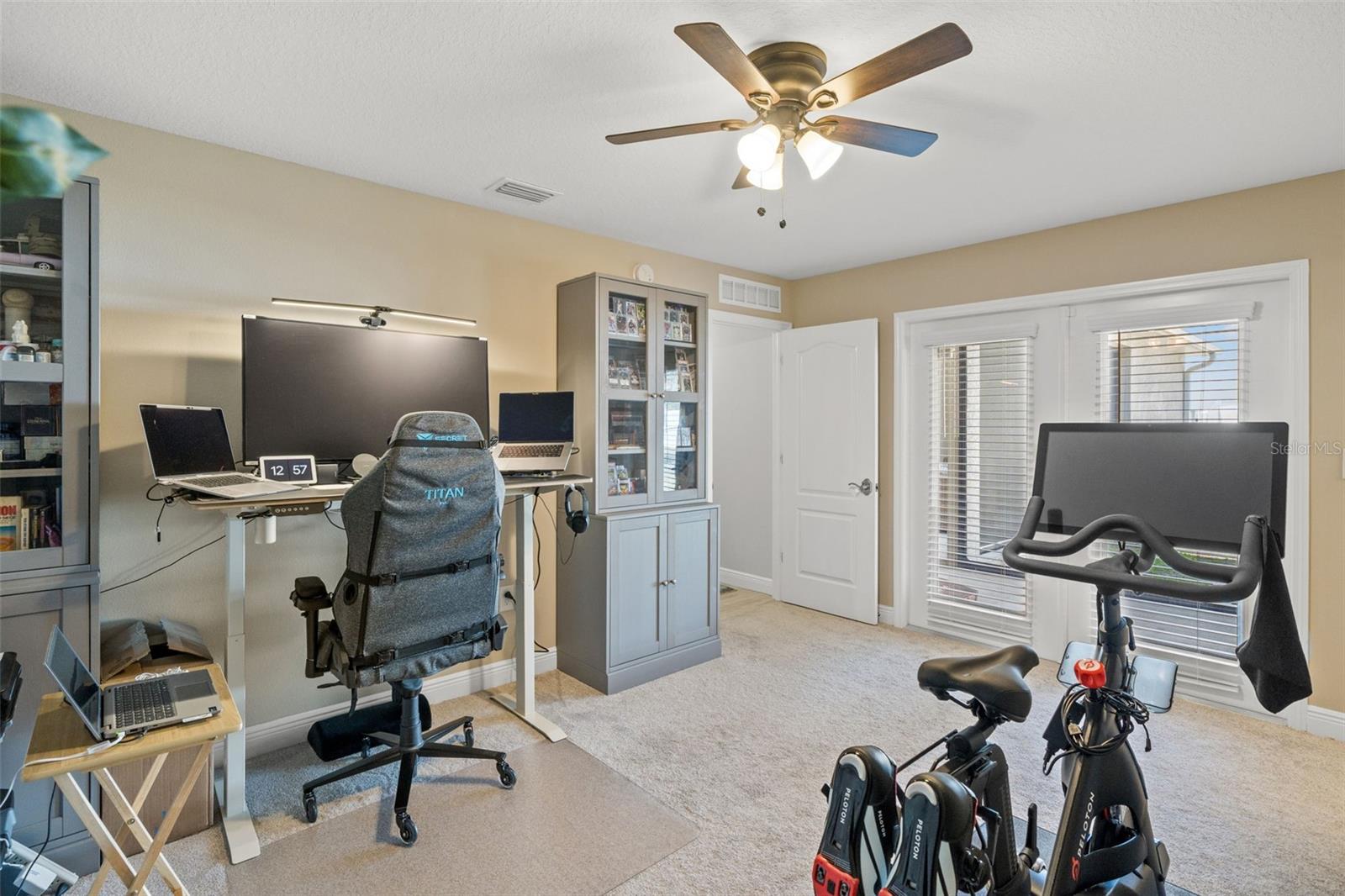 ROYAL HIGHLANDS - Residential