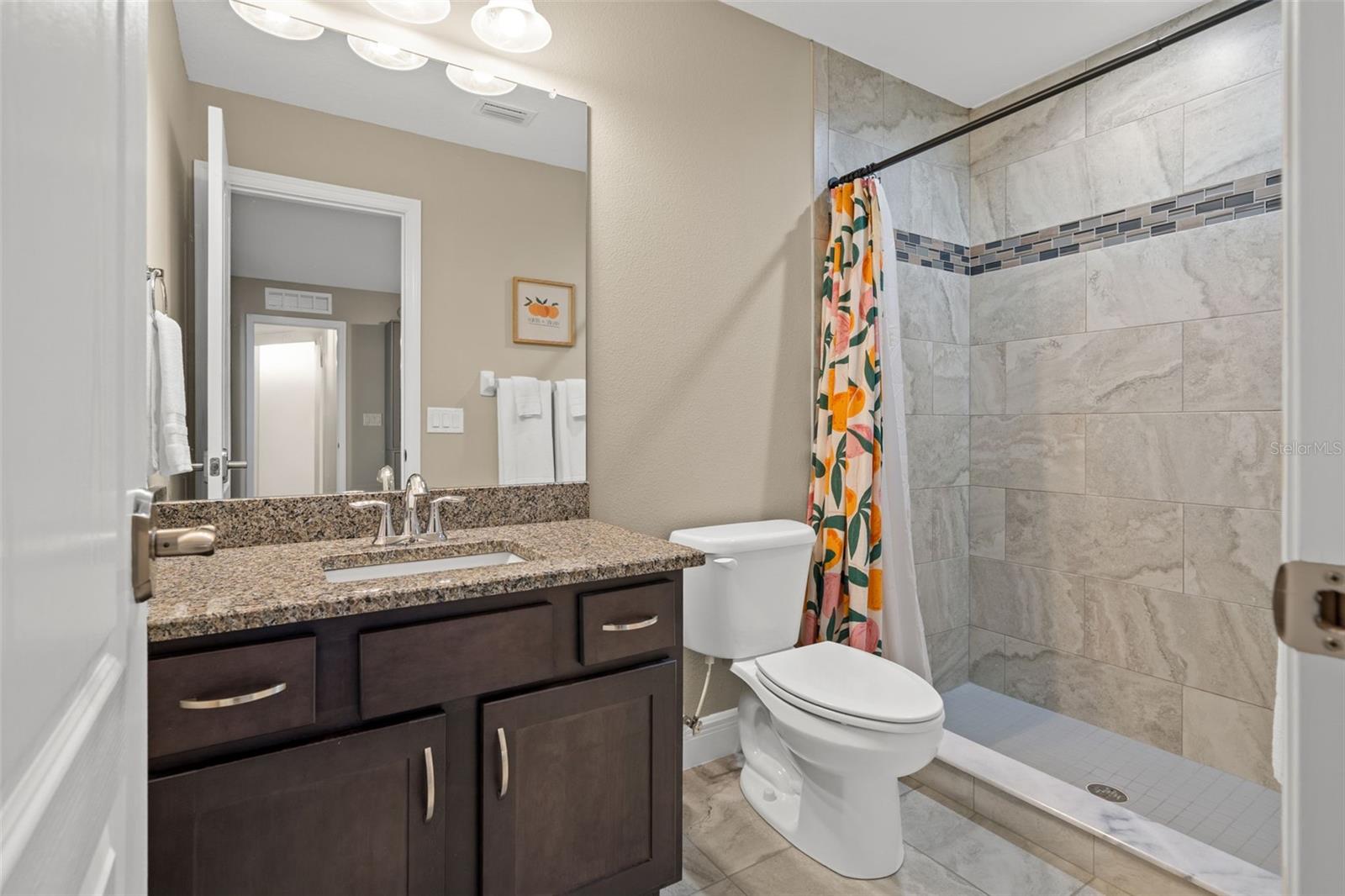 ROYAL HIGHLANDS - Residential