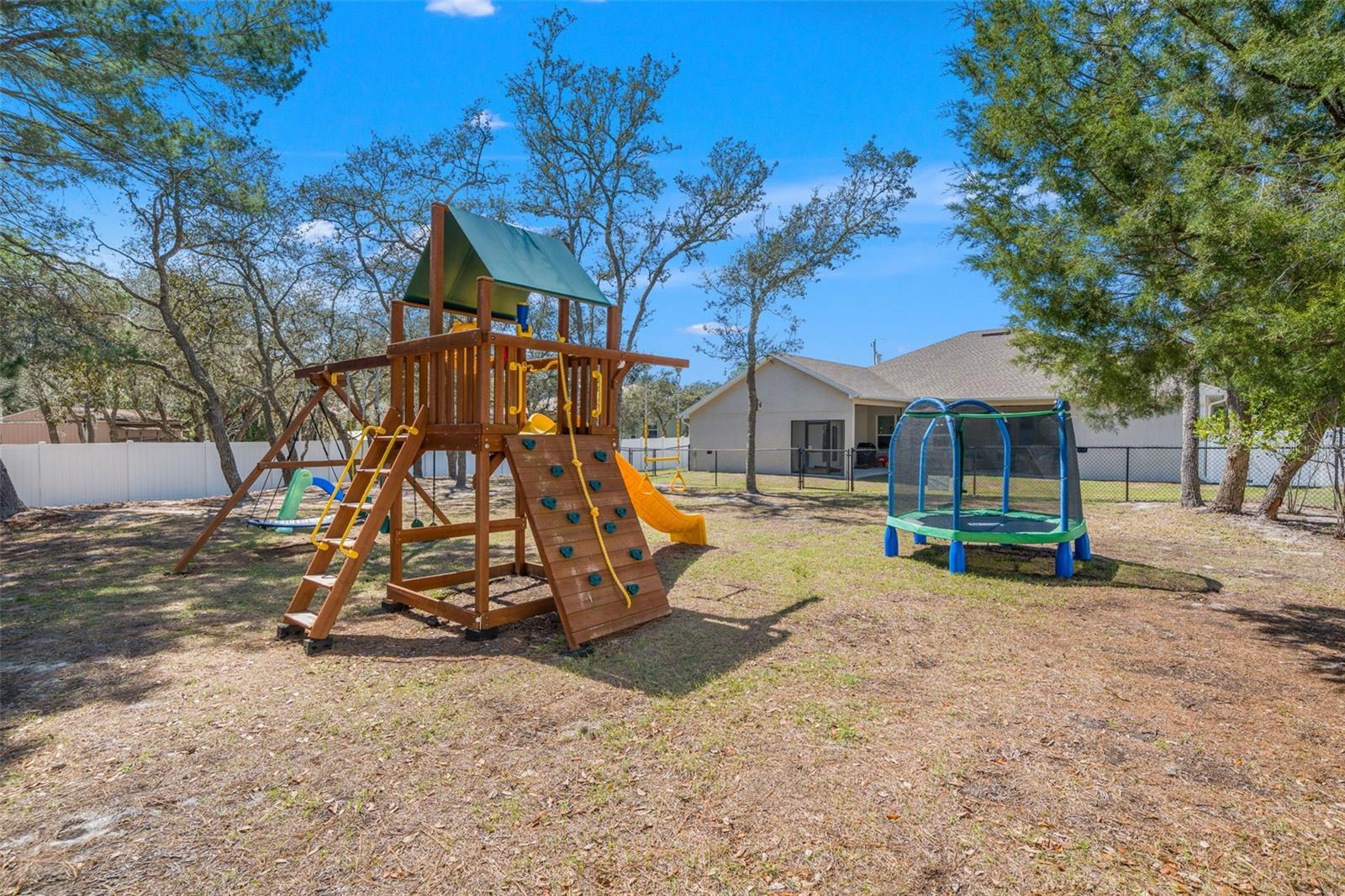 ROYAL HIGHLANDS - Residential