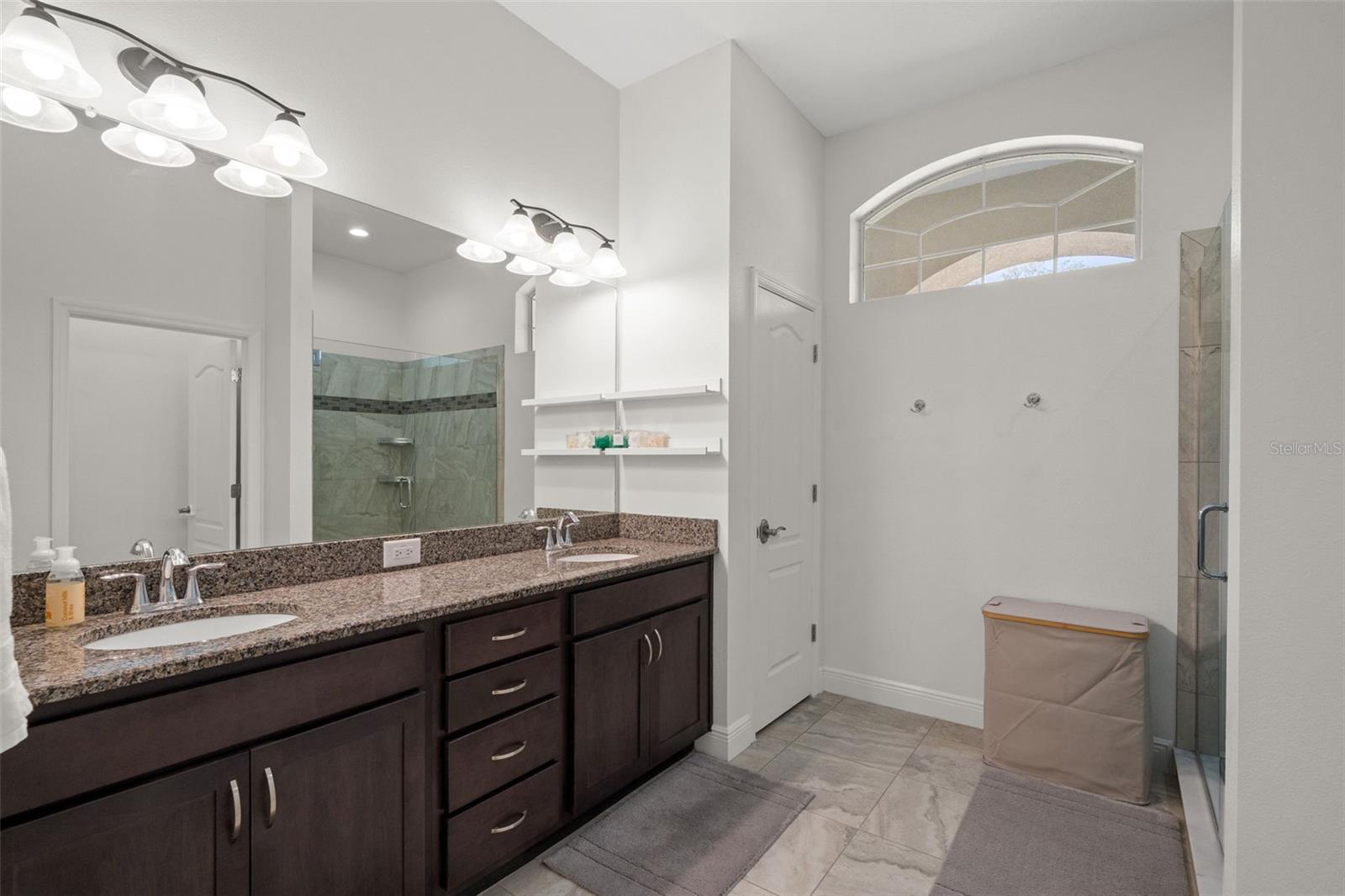 ROYAL HIGHLANDS - Residential