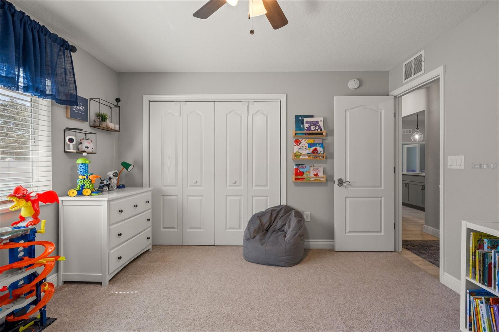 ROYAL HIGHLANDS - Residential