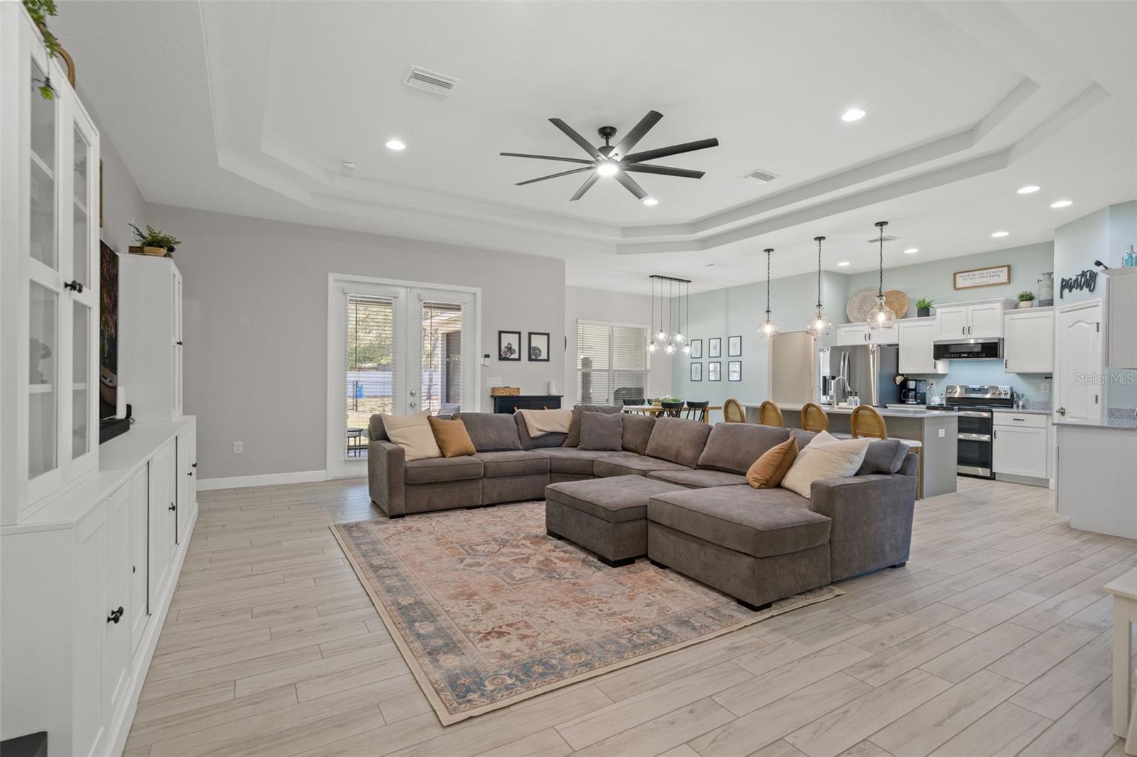 ROYAL HIGHLANDS - Residential