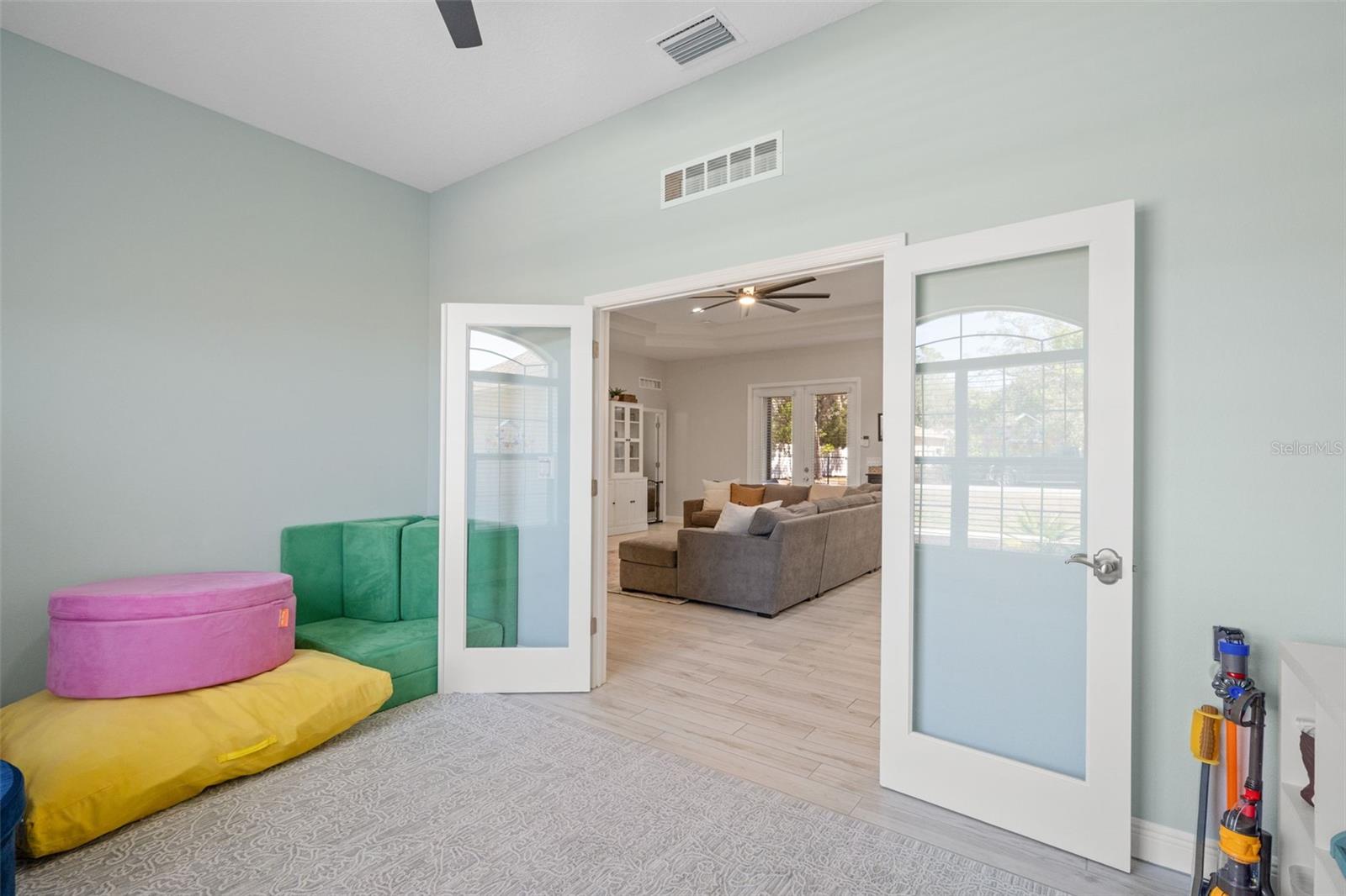 ROYAL HIGHLANDS - Residential