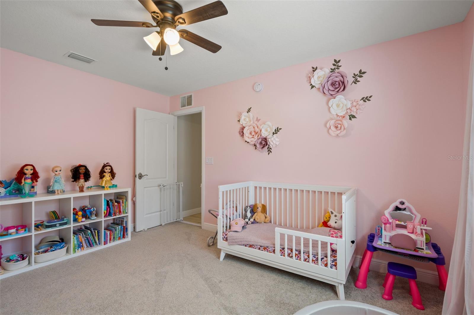 ROYAL HIGHLANDS - Residential