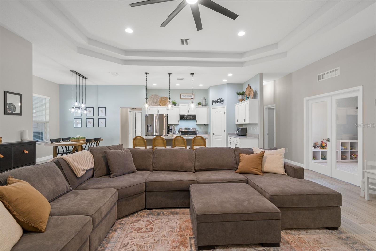 ROYAL HIGHLANDS - Residential