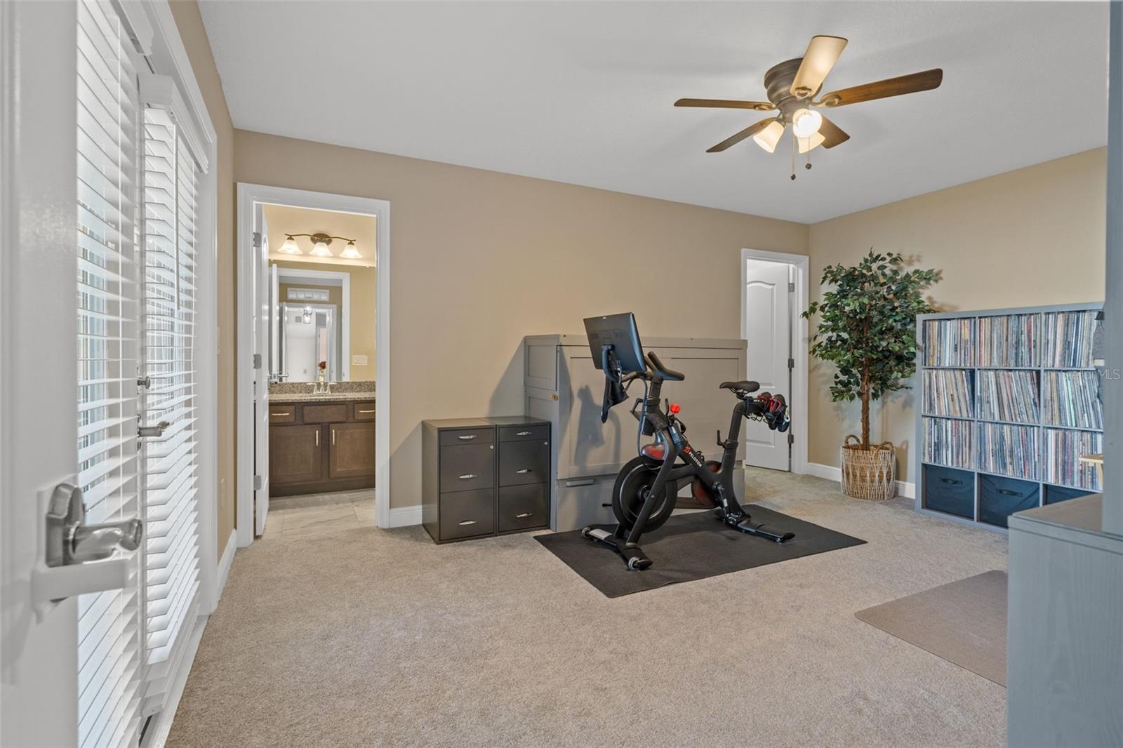 ROYAL HIGHLANDS - Residential