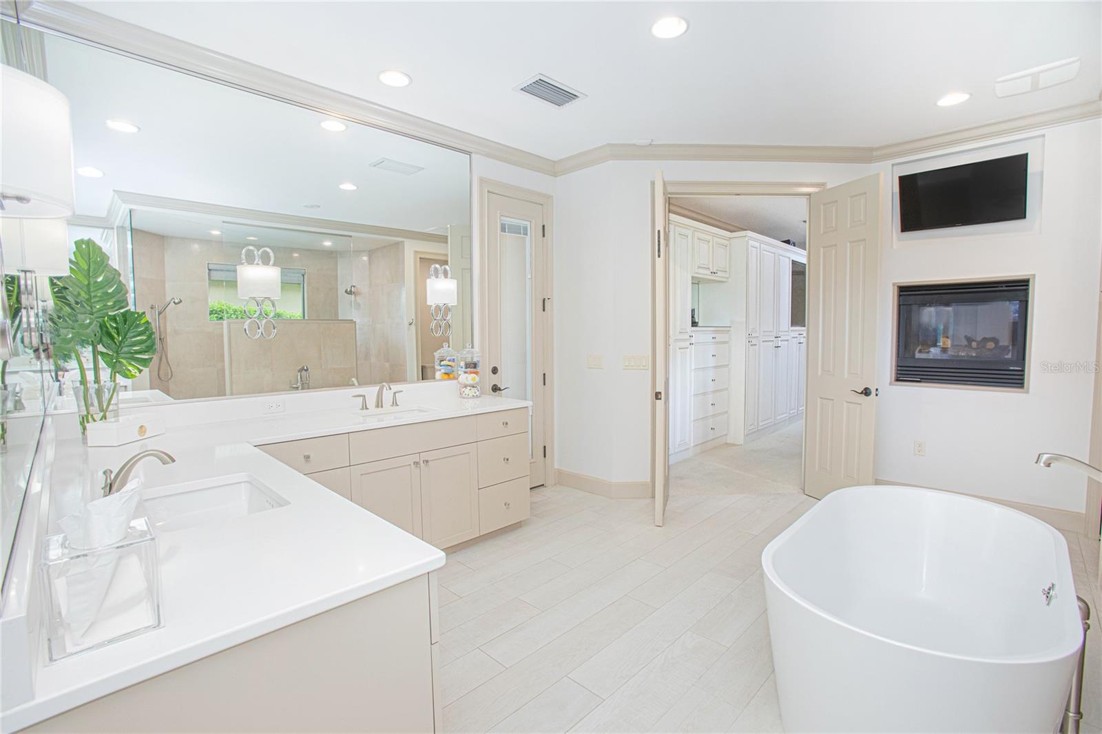 LAKE NONA - Residential