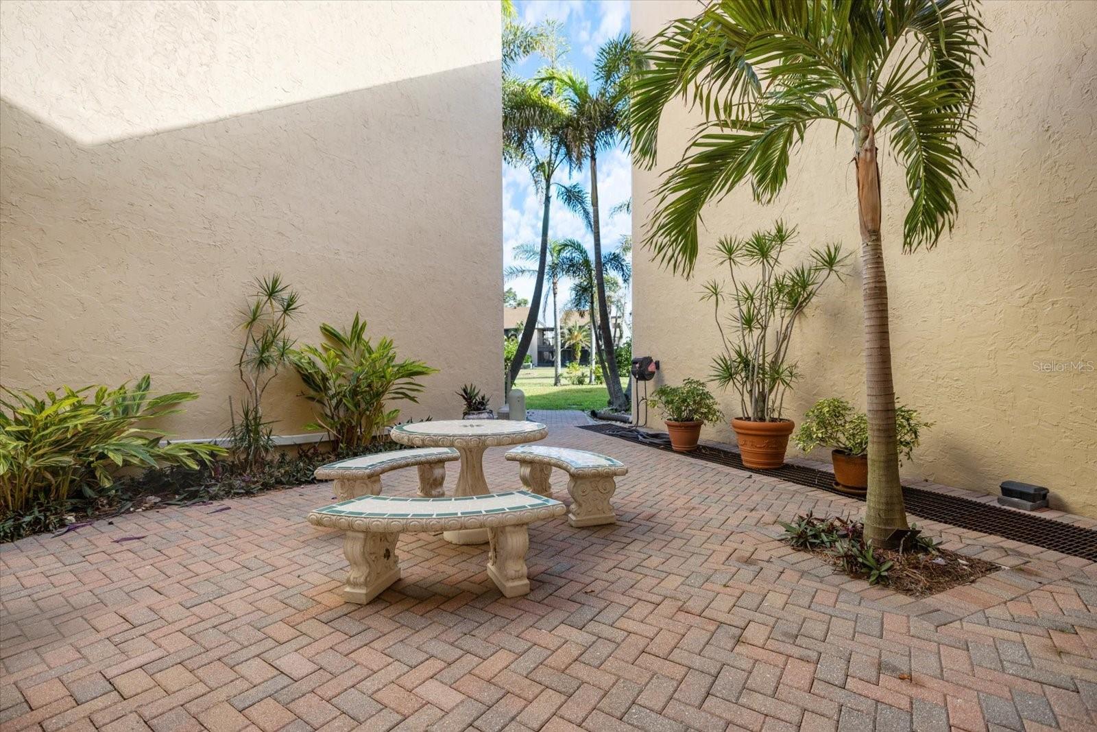 CARDINAL CONDO APTS - Residential Lease