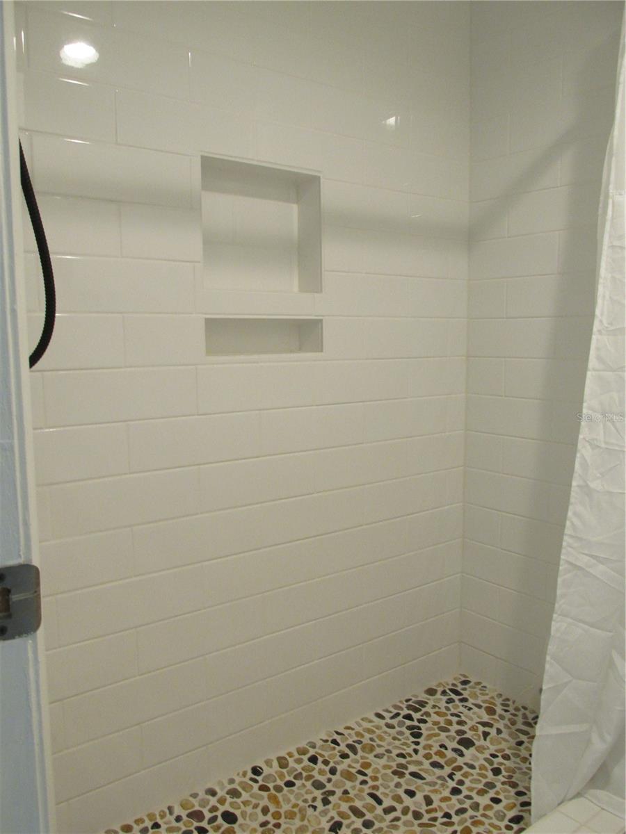 CARDINAL CONDO APTS - Residential Lease