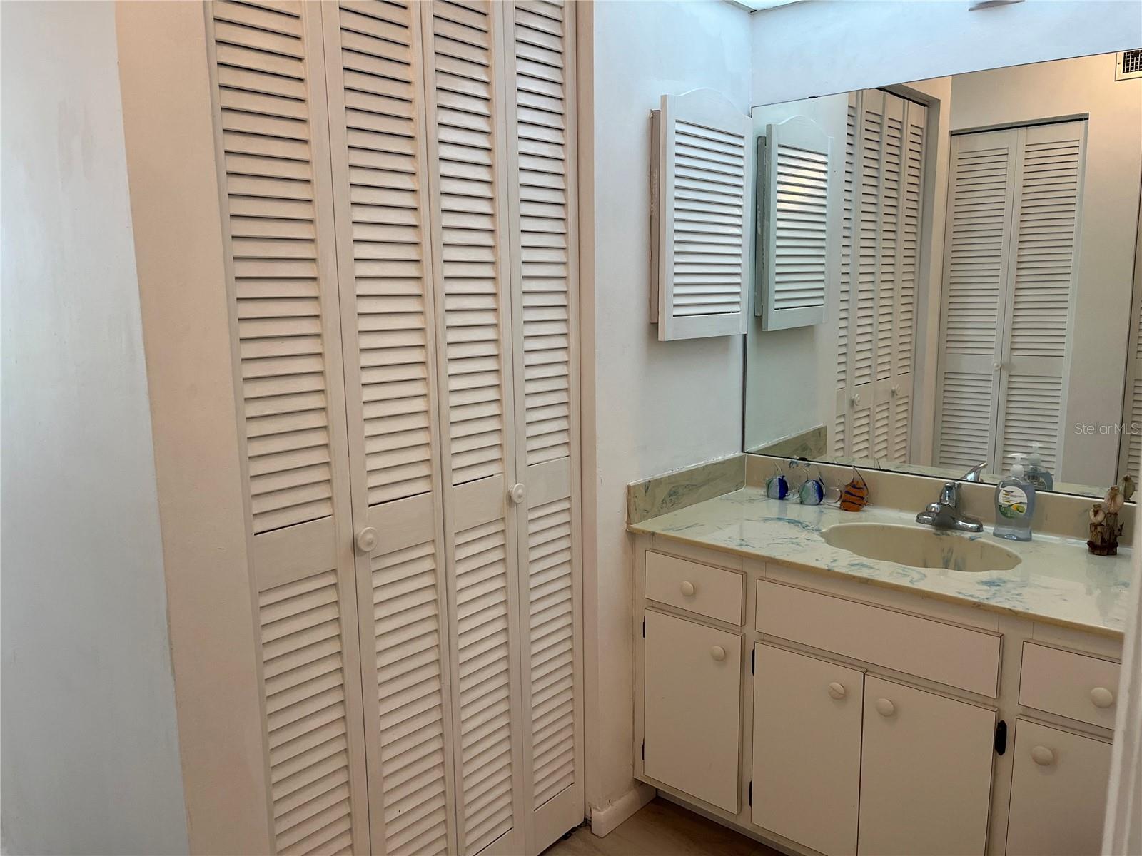 CARDINAL CONDO APTS - Residential Lease