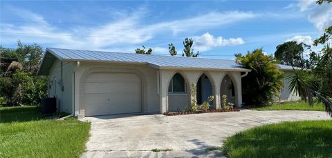 A home in PORT CHARLOTTE