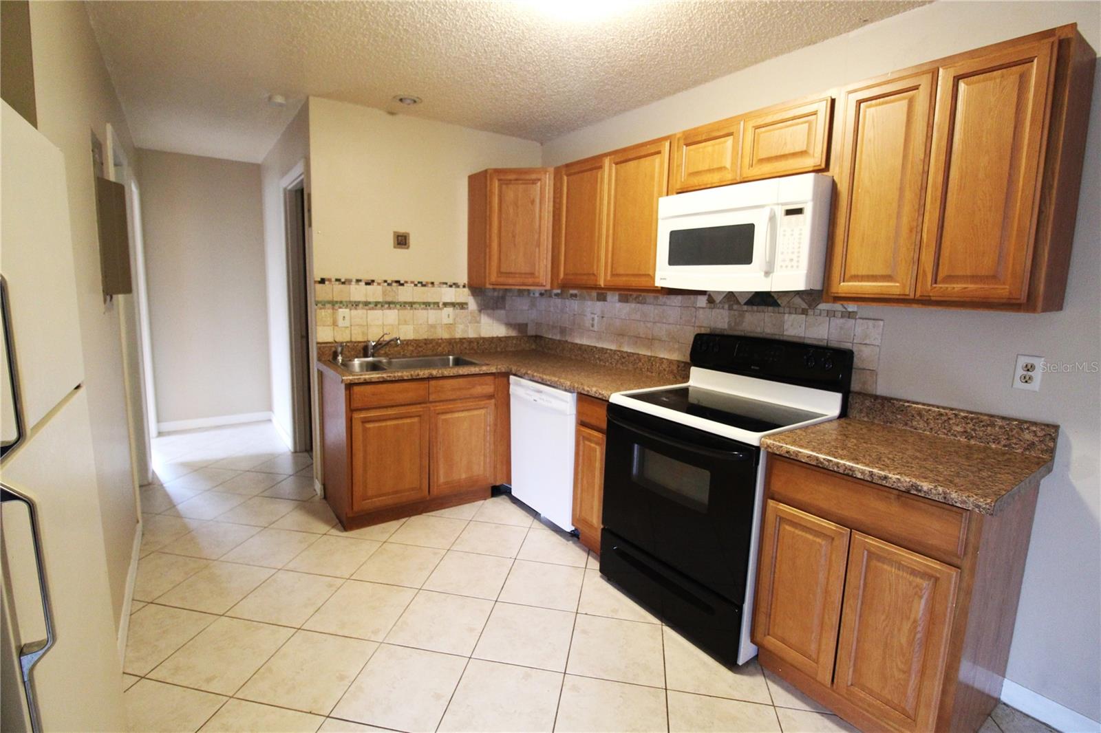 PENNSYLVANIA PARK - Residential Lease