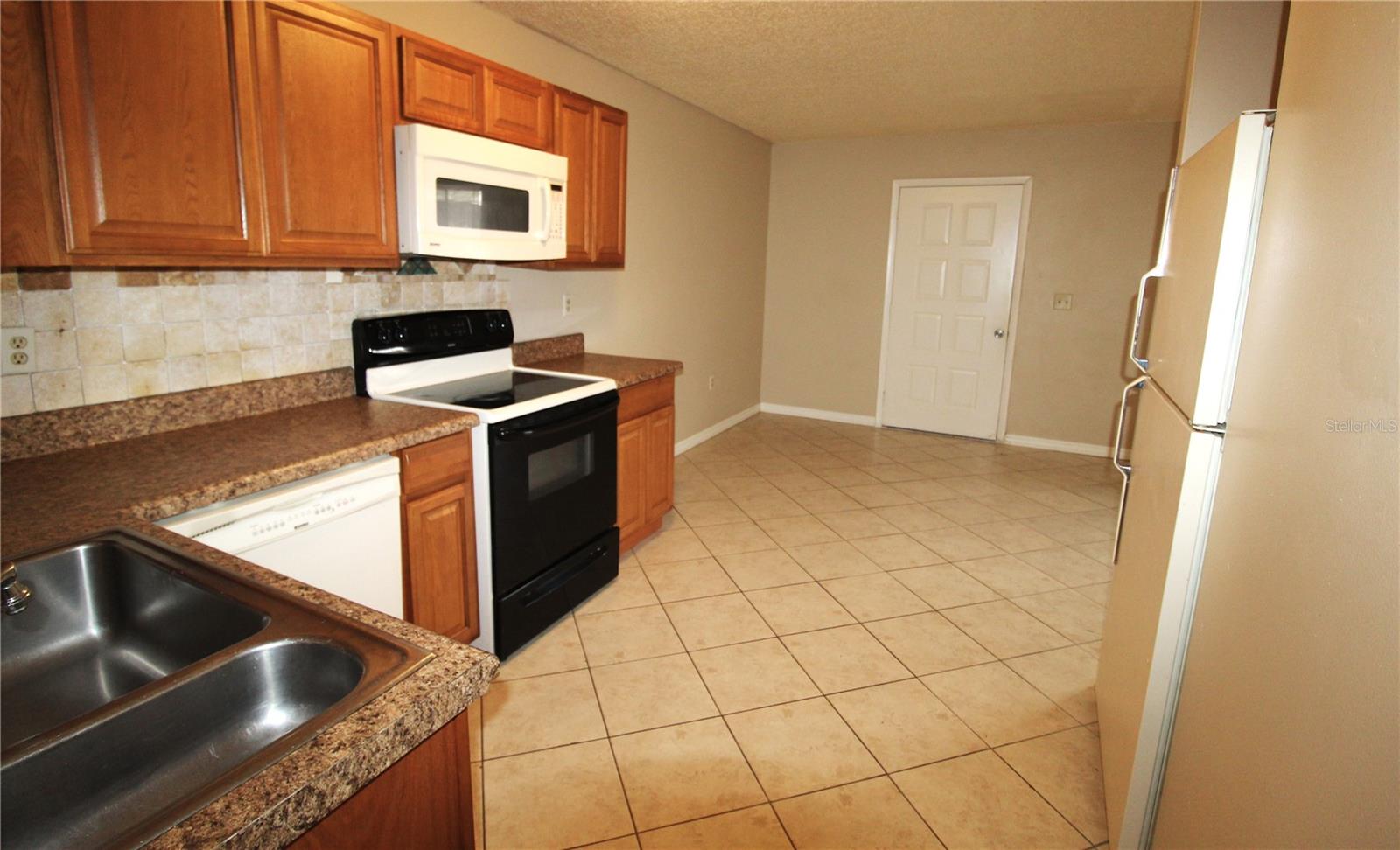 PENNSYLVANIA PARK - Residential Lease