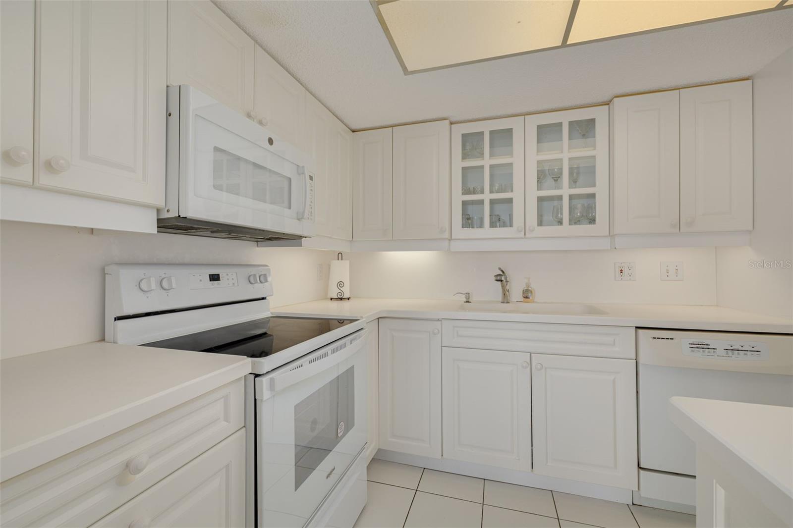 SOUTH BAY CONDO - Residential Lease