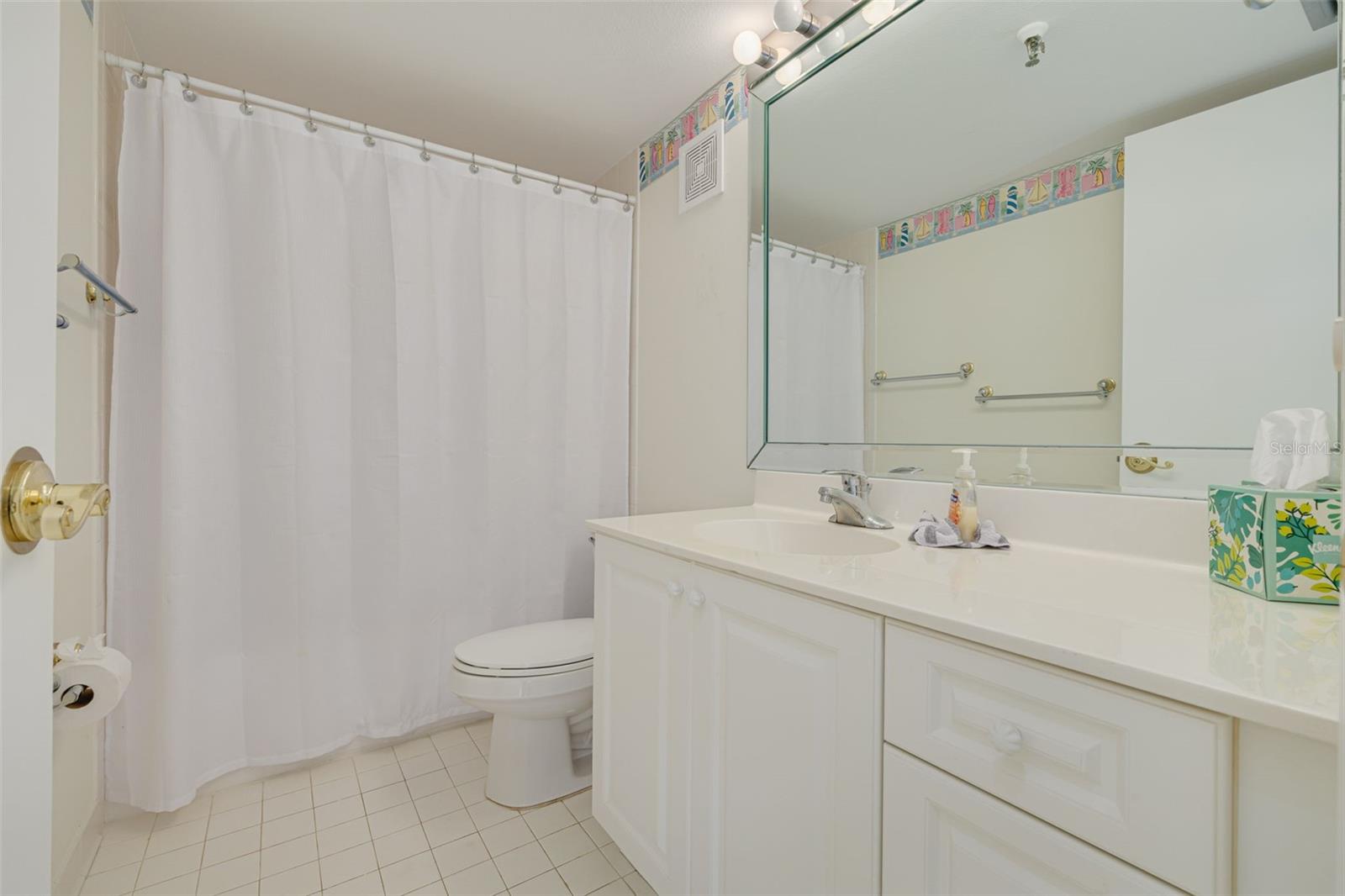 SOUTH BAY CONDO - Residential Lease