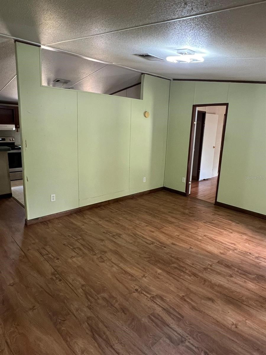 MOBILE HOME MDWS - Residential