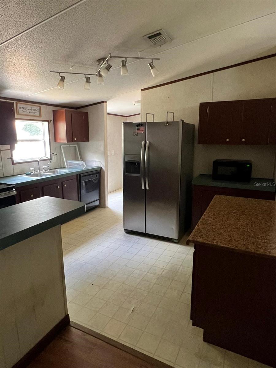 MOBILE HOME MDWS - Residential