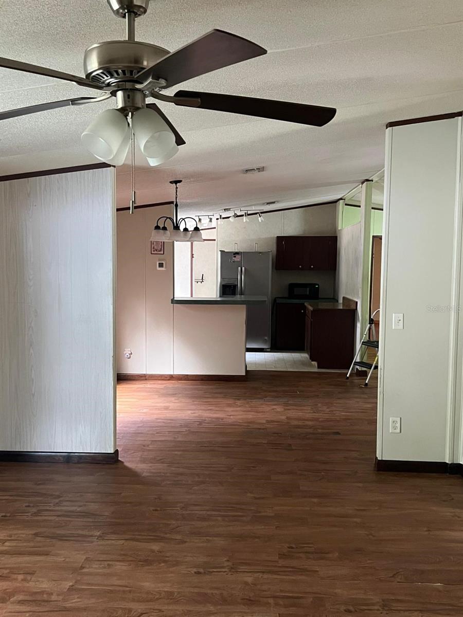 MOBILE HOME MDWS - Residential