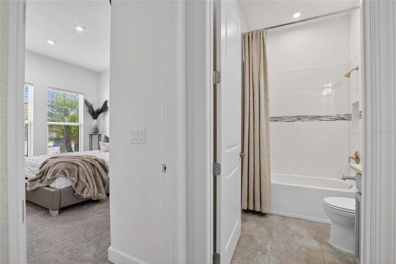 ARTISAN LAKES ESPLANADE PH V SUBPH A1 A2 - Residential