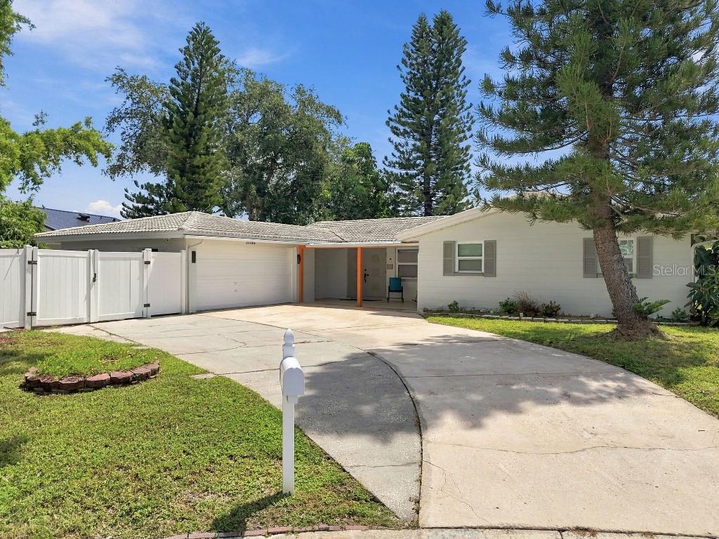 10744 DRUMMOND ROAD
