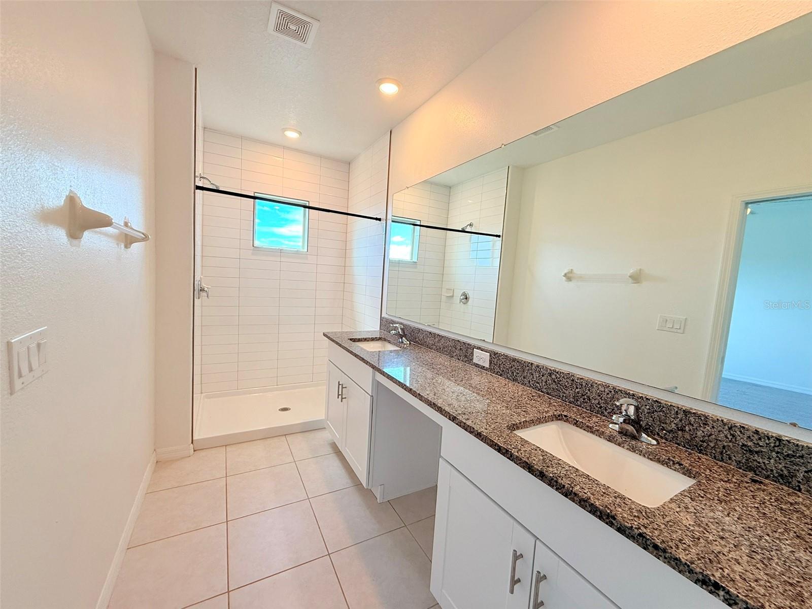 EPPERSON NORTH TWNHMS PH 4 - Residential Lease