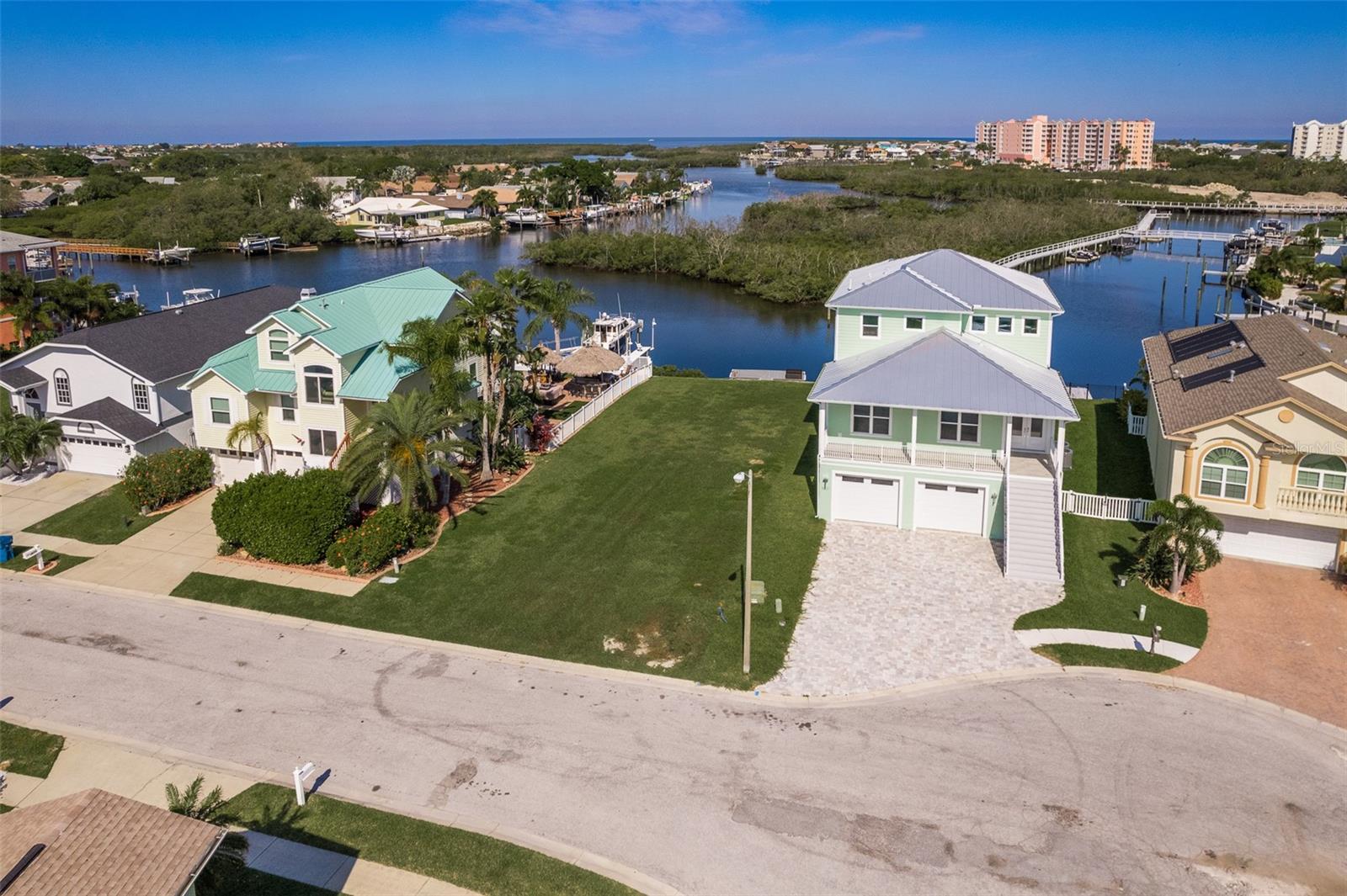 SEA COLONY AT GULF LANDINGS - Land
