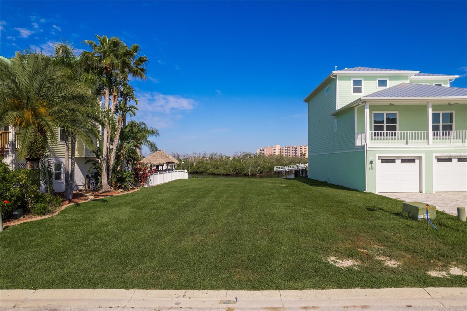 SEA COLONY AT GULF LANDINGS - Land